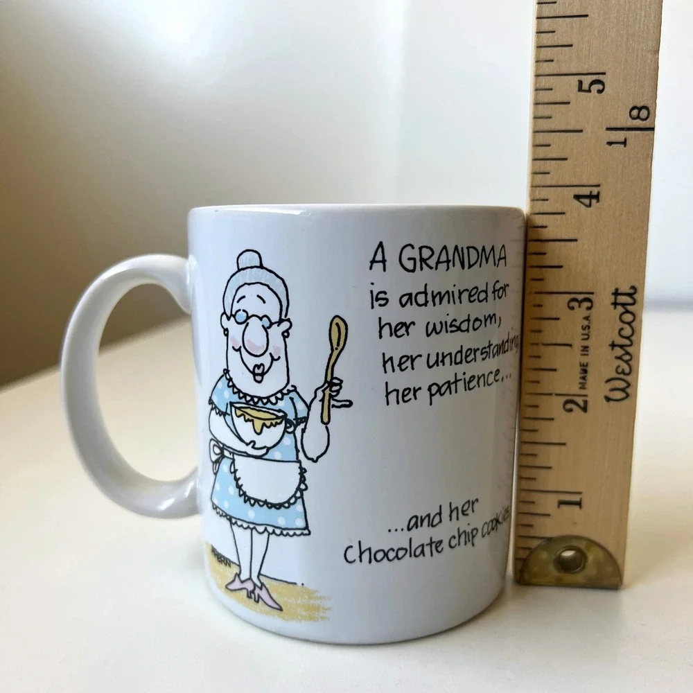 Hallmark Shoebox Greetings Grandma Cookies Mug NOS Gift Box Made in Thailand